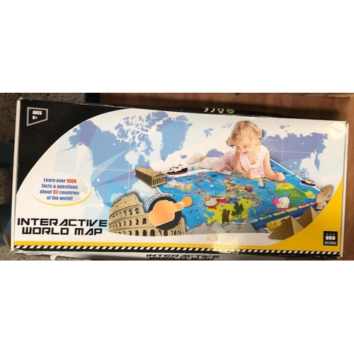 98 - INTERACTIVE WORLD GAME & BOX OF K'NEX