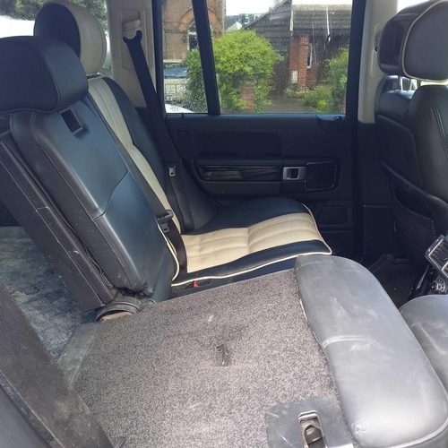 1 - LAND ROVER  - RANGE ROVER VOGUE SE, LIGHT 4 X 4 UTILITY, DIESEL, COLOUR BLACK, REG: EU08 EUX. MOT VA... 