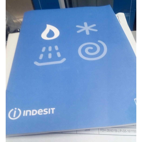 114 - INDESIT CATERING KITCHEN EXTRACTOR HOOD (AS NEW) WITH INSTRUCTIONS