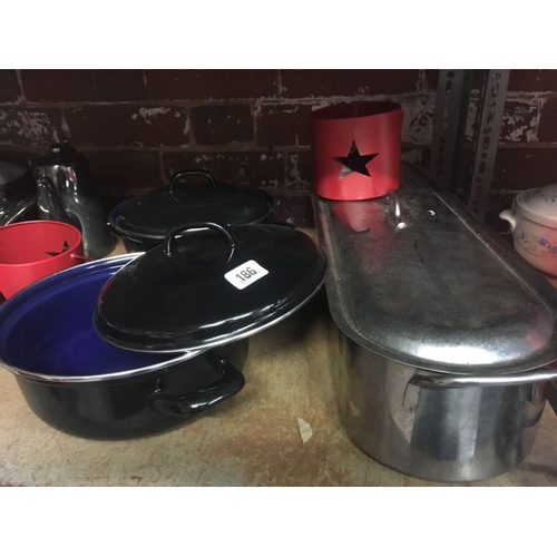 186 - SHELF OF SAUCEPANS, NIGHT LIGHTS & FISH KETTLE