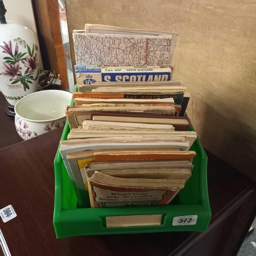 372 - CARTON OF OLD MAP GUIDES ETC