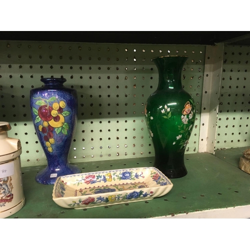 449 - SHELF OF VINTAGE CERAMIC & GLASSWARE