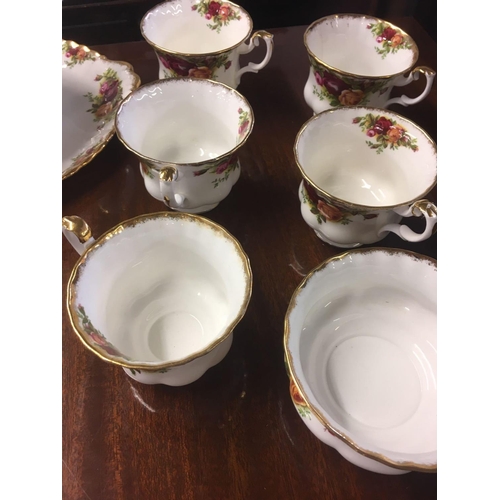 476 - ROYAL ALBERT BONE CHINA TEA SET 'OLD COUNTRY ROSES' - ONE TEA CUP MISSING