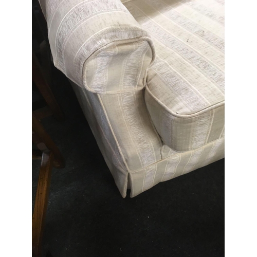 491 - CREAM 3 SEATER SETTEE