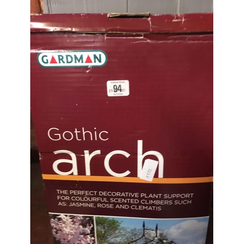 94 - 2 DELUX VICTORIAN GARDEN ARCHES & 1 GOTHIC ARCH IN BOXES