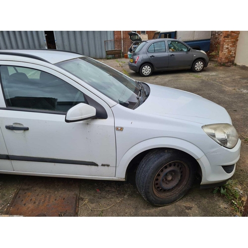 1 - VAUXHALL ASTRA CDTI ESTATE, DIESEL, WHITE, ESTIMATED MILEAGE 146,000 REG: FH07 TLX. NO MOT, SORN OFF... 