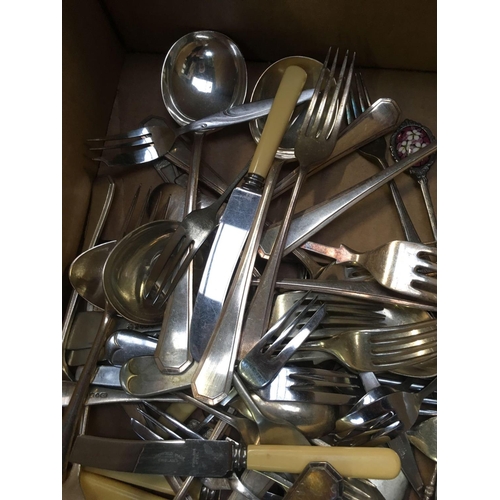 19 - CARTON OF MISC CUTLERY