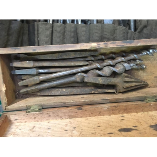 25 - CARTON OF VINTAGE MISC AUGER & DRILL BITS
