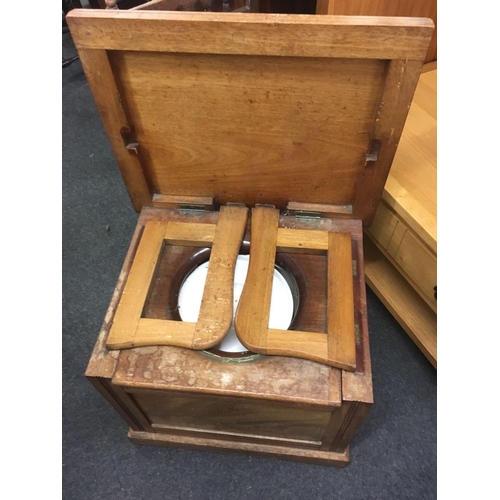 347 - A MAHOGANY CASED COMMODE