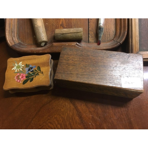 367 - WOODEN TRAY & OTHER TREEN ITEMS & MIRROR BACK BRUSH SET