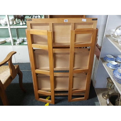 404 - SET OF FOLD AWAY SHELVES