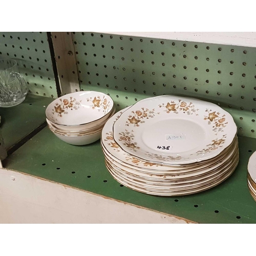 438 - COLCLOUGH DINNERWARE