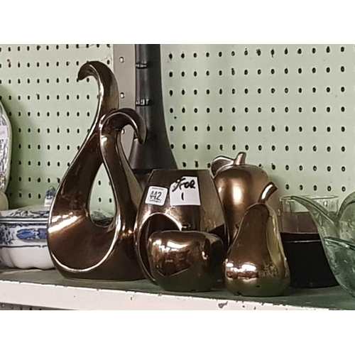 442 - SHELF OF GOLD COLOURED FRUIT ETC & GLASS VASES ETC