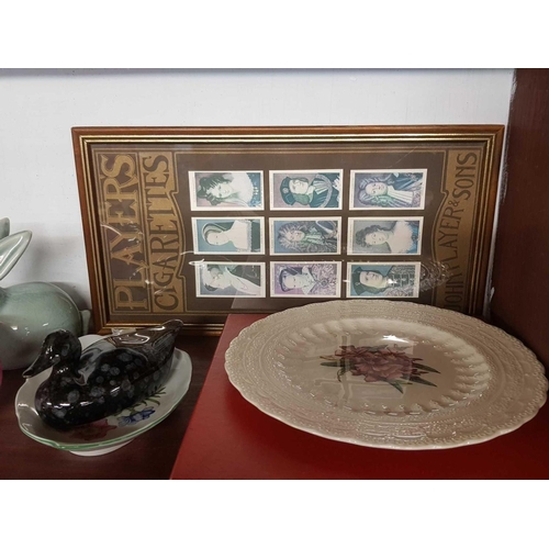 451 - SHELF WITH DOME MANTEL CLOCK, GLASS PIG PAPERWEIGHT, CHINAWARE, CIGARETE CARDS, CHRISTMAS JEWELLERY ... 