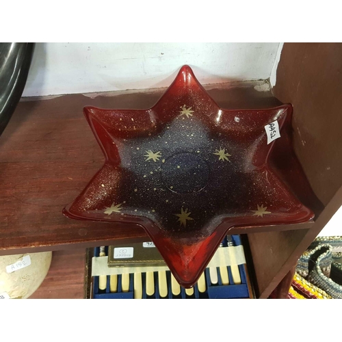 456 - 3 RED GLASS STAR DISHES