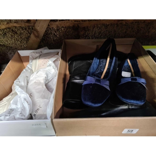 59 - 5 PAIR OF LADIES BOOTS & SHOES, VARIOUS SIZES, 3, 5.5 & 5