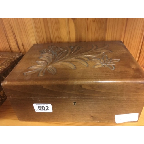 602 - 11 WOODEN TRINKET BOXES