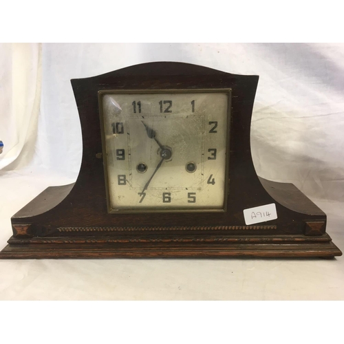 632 - OAK CASED MANTEL CLOCK & AN APPRENTICE PIECE CHEST OF DRAWERS