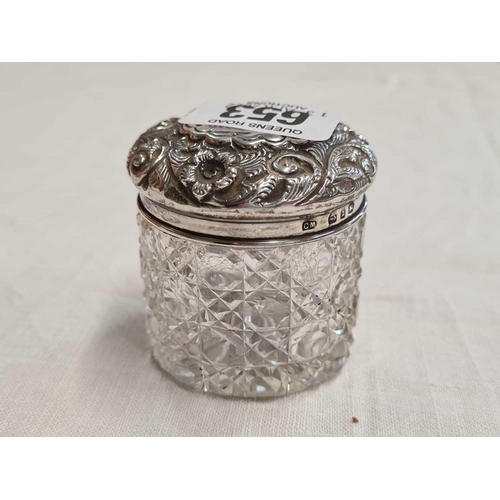 653 - AN EMBOSSED VICTORIAN SILVER JAR,CUT GLASS BODY, B'HAM 1899