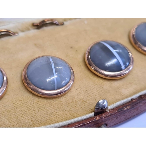 677 - BOX SET OF 6 WAISTCOAT BUTTONS