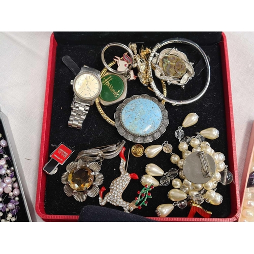 728 - 2 BOXES OF COSTUME JEWELLERY, A PAIR OF DEVON CRESTED CUFF LINKS & PIN BADGE AND A BOXED NECKLACE