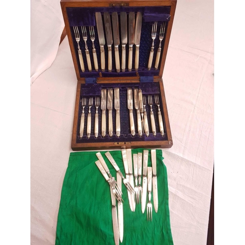 779 - SMALL CANTEEN OF CUTLERY, FISH KNIVES & FORKS