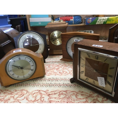 861 - 5 WOODEN MANTEL CLOCKS FOR SPARES OR REPAIR