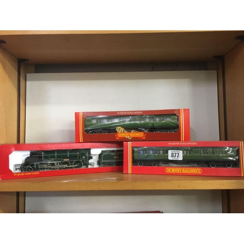 877 - HORNBY RAILWAY LOCOMOTIVE & TENDER & 2 CARRIAGES