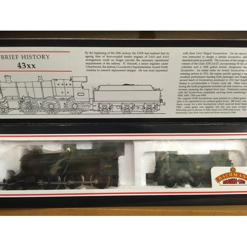 882 - BACHMANN BRANCH LINE LOCOMOTIVE & 4 CARRIAGES, ALL BOXED