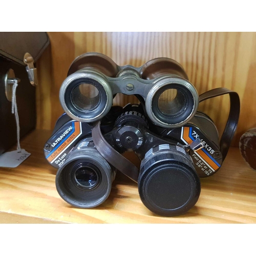 902 - 2 PAIR OF BINOCULARS IN ORIGINAL CASES, 1 ULTRA VIEW DELUX ZOOM, THE OTHER UNKNOWN MAKER, POSSIBLY M... 