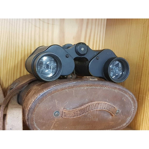 905 - PAIR OF MILITARY ISSUE KERSHAW BINOCULARS DATED 1943 IN LEATHER CASE