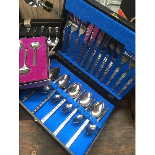 28 - 6 BOXED SETS OF MISC SERVING SPOONS