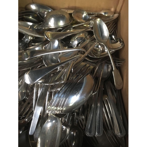 29 - 2 CARTONS OF MIXED TABLE CUTLERY