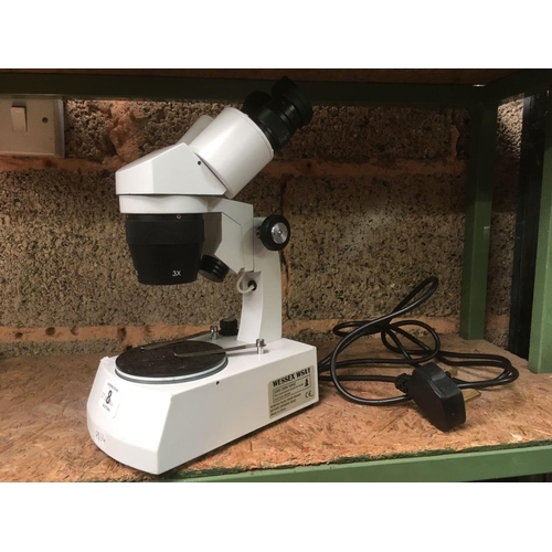 8 - WESSEX WSA1 ELECTRIC MICROSCOPE