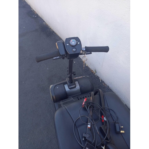 1 - BLACK LITEWAY MOBILITY SCOOTER WITH 2 BATTERIES