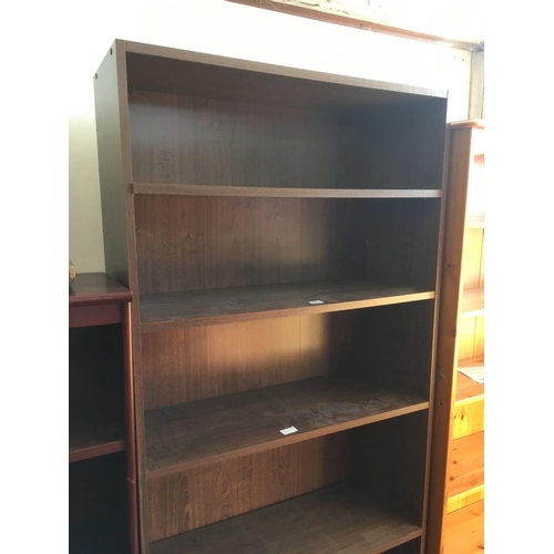 470 - MODERN BOOKCASE WITH 6 ADJUSTABLE SHELVES, 31'' WIDE X 6ft TALL