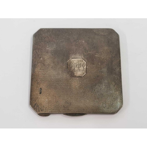 560 - SILVER POWDER COMPACT, B'HAM 1940 BY S & CO, 68g