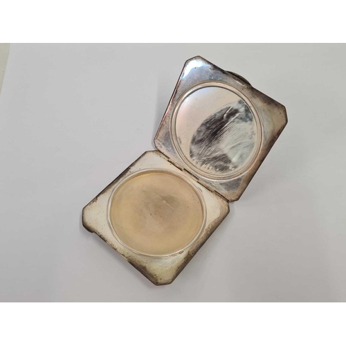 560 - SILVER POWDER COMPACT, B'HAM 1940 BY S & CO, 68g