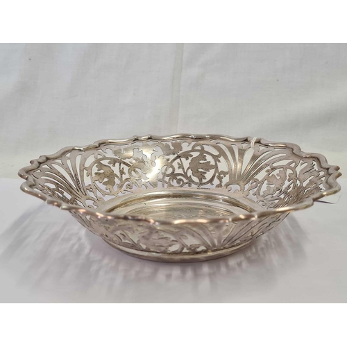 562 - A SILVER PIERCED BASKET H/M LONDON 1899 BY J.H DIAMETER 7'', 221G