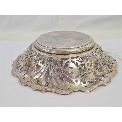 562 - A SILVER PIERCED BASKET H/M LONDON 1899 BY J.H DIAMETER 7'', 221G