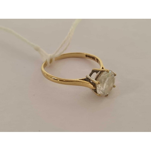 576 - A SOLITAIRE RING SET IN 9ct, SIZE 'O'