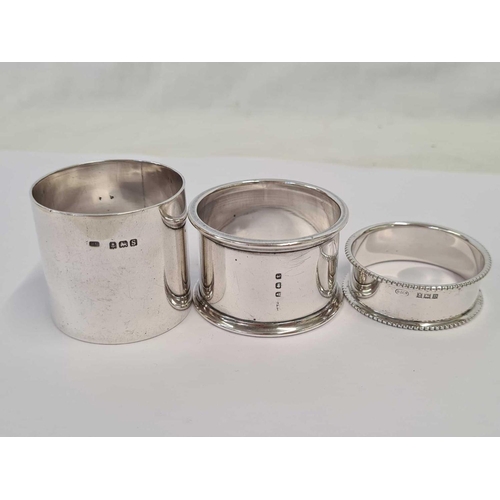 627 - 3 SILVER NAPKIN RINGS, 1 IN PRESENTATION BOX, 86g