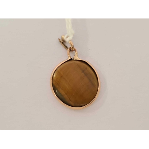 677 - ANTIQUE TIGER'S EYE PENDANT IN 9ct GOLD MOUNT