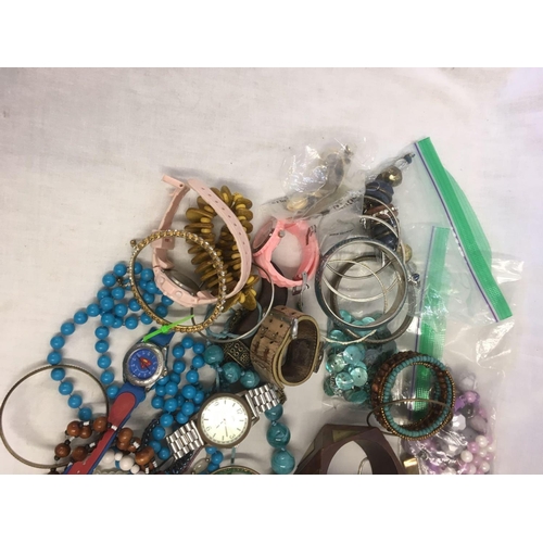 815 - ALUMINIUM CASE WITH COSTUME JEWELLERY, BANGLES & BRACELETS