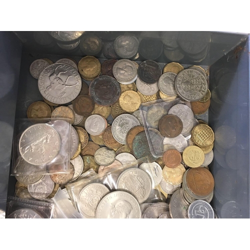 825 - TIN BOX WITH LARGE QTY OF COINS MAINLY BRITISH