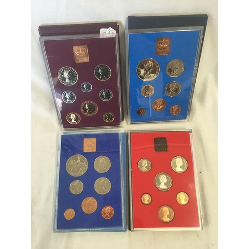 860 - 4 COIN SETS 1970, 72, 77 & 1981