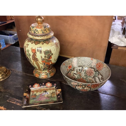 363 - LARGE HAND PAINTED GINGER JAR, DECORATIVE HAND PAINTED FRUIT BOWL & SATUMA ASHTRAY