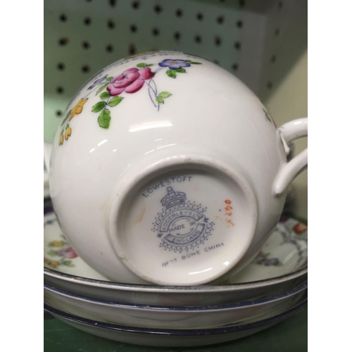 399 - LOWESTOFT PATTERNED BONE CHINA TEA SERVICE