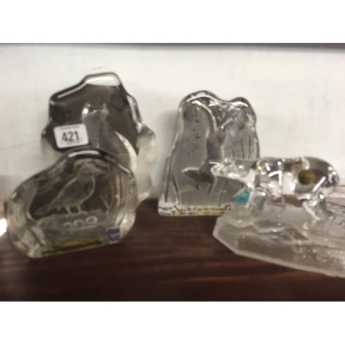 421 - 6 PIECES OF CRYSTAL GLASS ORNAMENTS