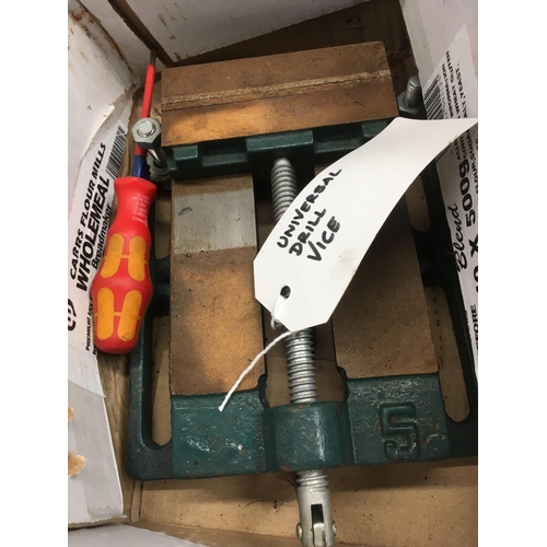 108 - AXMINSTER ED16B2 PILLAR DRILL & A UNIVERSAL DRILL VICE